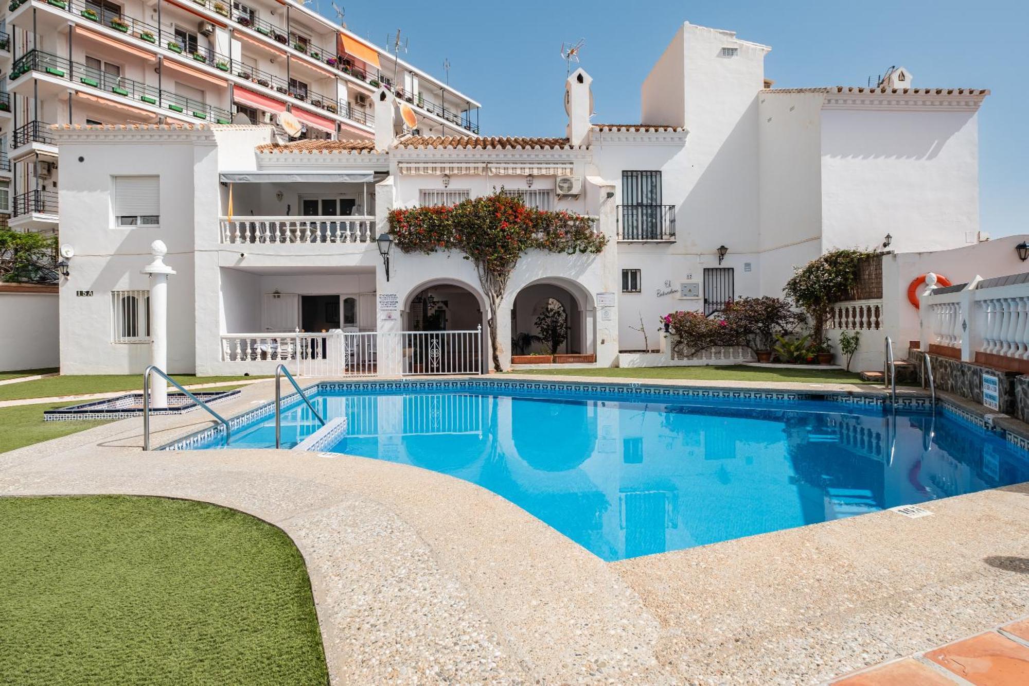 Bright Spacious 1 Bed Apartment Nerja Exterior photo